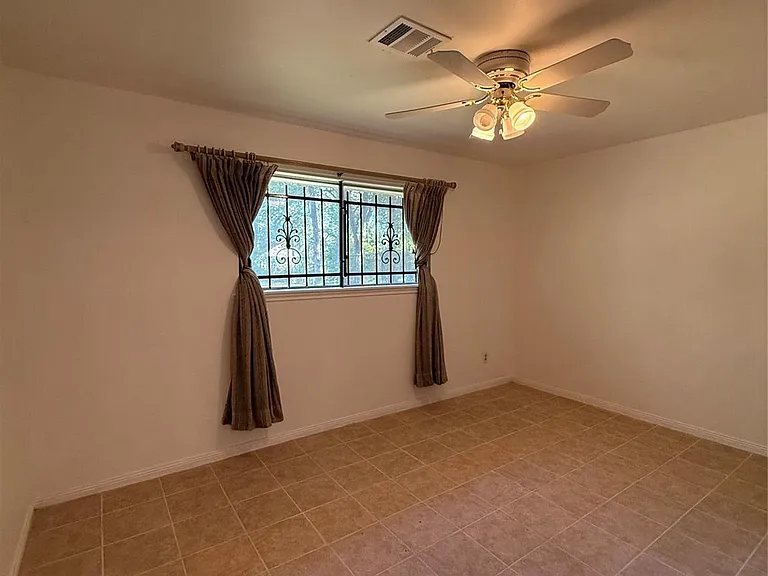 7325 Ley Rd — Photo 21