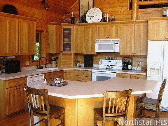 3rd image of 33546 Vista Dr