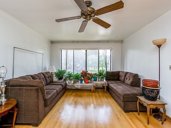 4th image of 8513 N Milwaukee Ave
