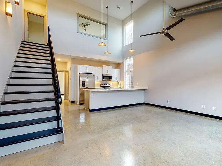 3817 Jett Ln — Photo 10
