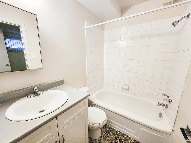 1162 Memorial Dr NW #104 — Photo 10