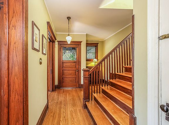 3rd image of 134 N Taylor Ave