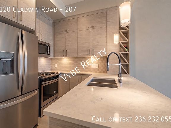 4th image of 2120 Gladwin Rd #207