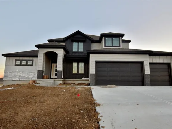 8325 NE 76th Ter, Kansas City, MO 64158