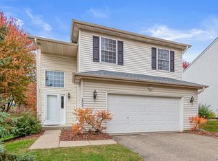 2902 Magnolia Dr, Woodbury, MN 55125