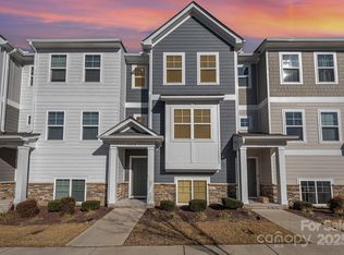 6638 Perry Creek Rd, Raleigh, NC 27616