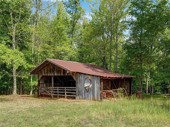 4th image of 1203 Brooks Rd