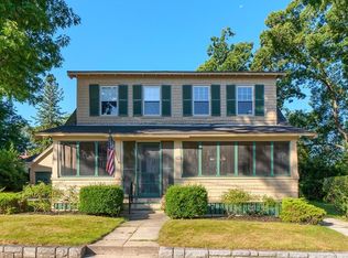115 Butman Rd, Lowell, MA 01852