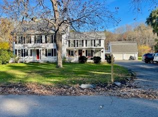 56 Neck Rd, Lancaster, MA 01523