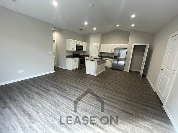 5th image of 13546 W Haskell Ct