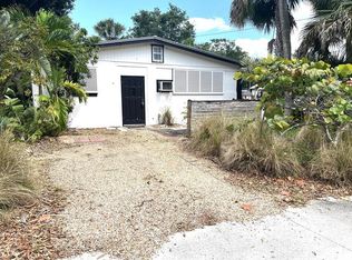 119 SW 5th St #B, Stuart, FL 34994