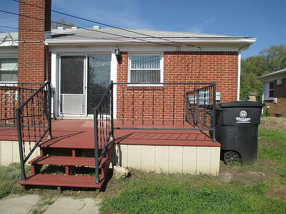 3rd image of 2285 Stieber St #1