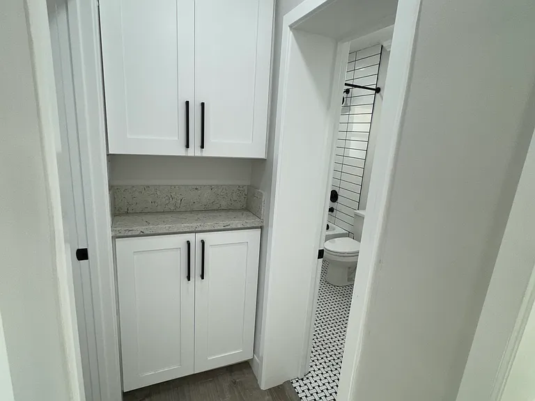 335-341 S 28th St #341 — Photo 8
