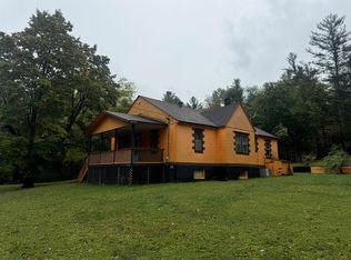 50 Hippie Ln, Danese, WV 25831