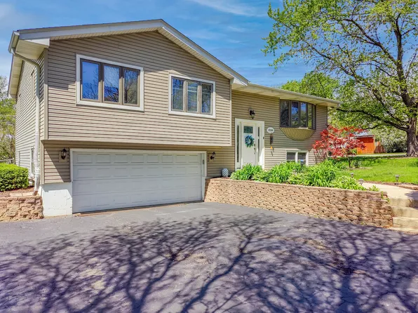 6100 Chase Ave, Downers Grove, IL 60516