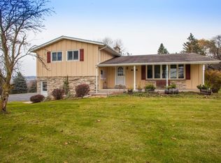 6172 Blueberry Rd, Allenton, WI 53002