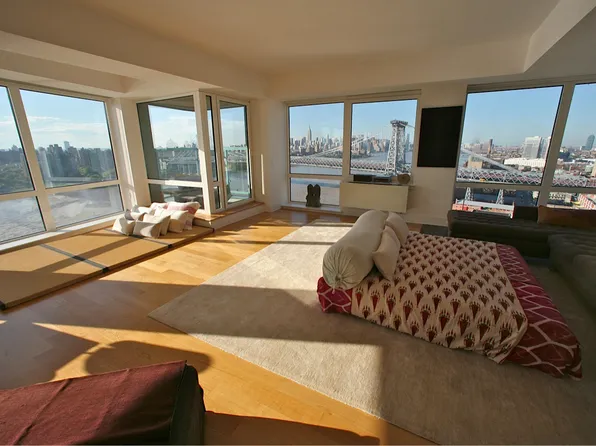 440 Kent Avenue image 1 of 6