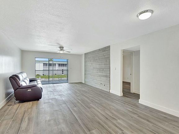 4th image of 117 Lehane Terrace #209