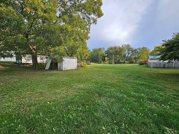 2nd image of 216 Herriman St