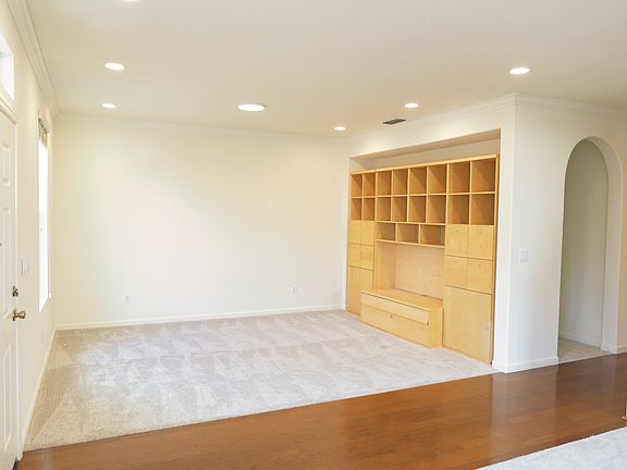 4th image of 701 Ferrier Way
