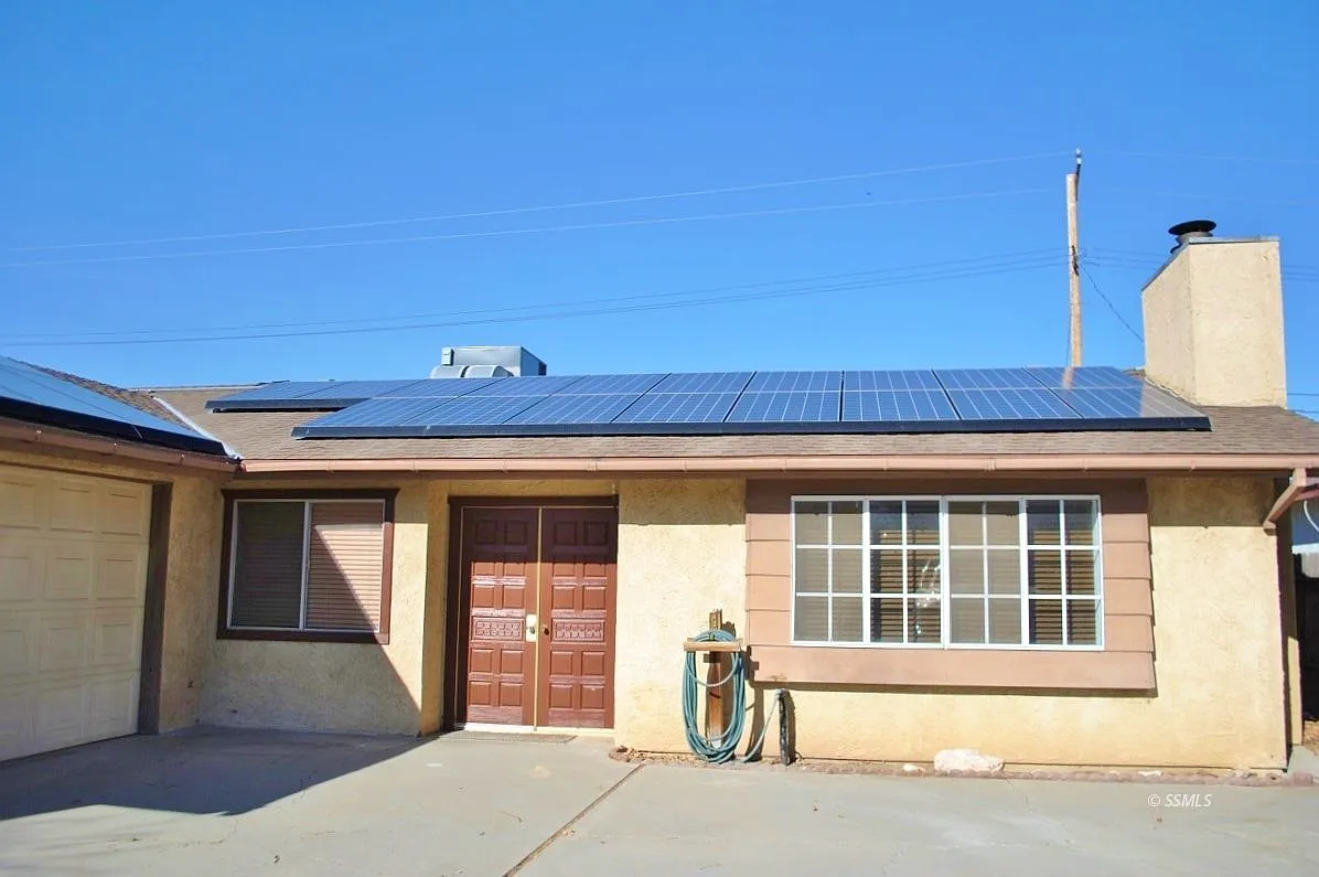 2019 Crestview Ave photo 1