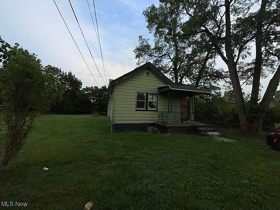 2nd image of 4683 E 147th St