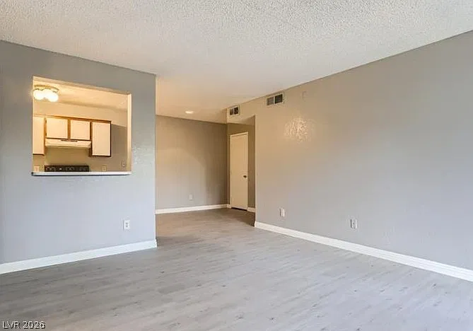 1 bed, 1.0 bath, 660 sqft, $1,250 — Photo 4