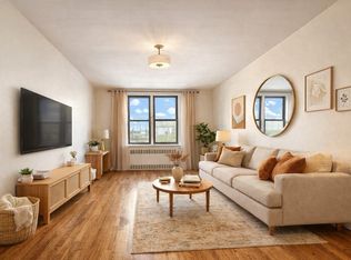 210 W 251st St #1B, Bronx, NY 10471