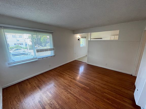 5th image of 247 E Orlando Way #7