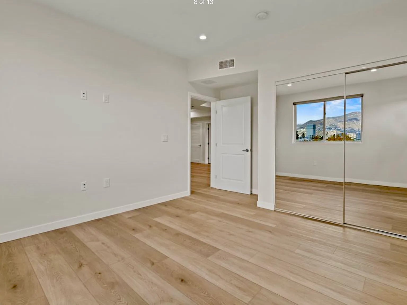 423 Oak St — Photo 4