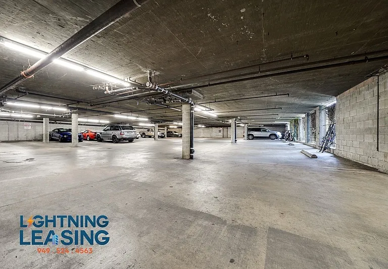 2850 Riverside Dr #2-206 — Photo 17