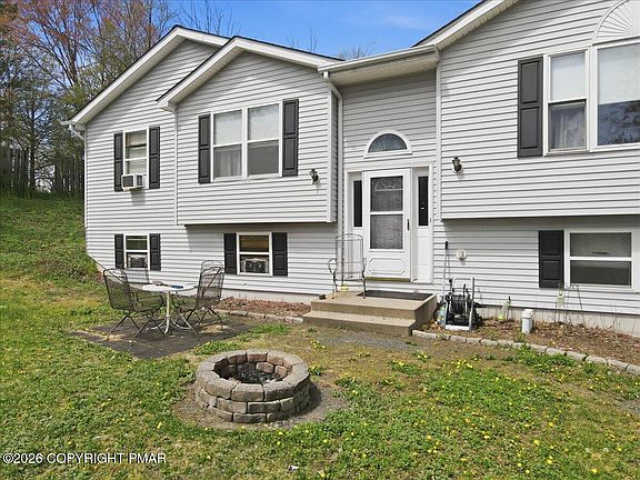 3rd image of 704 Avenue E