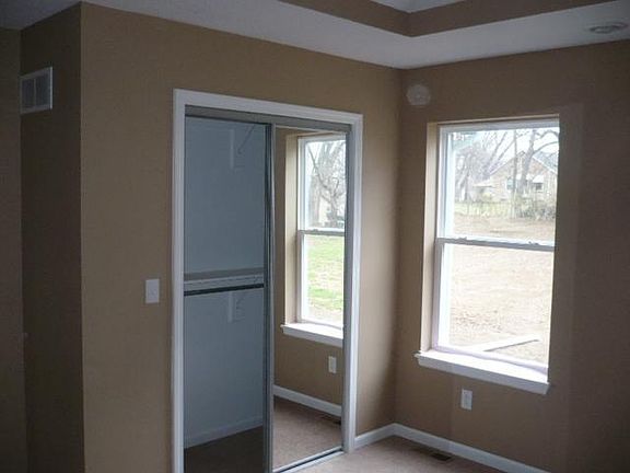 5th image of 2119 39th St