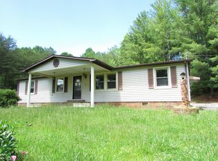 159 Fitzsimmons Hill Rd, Elizabethton, TN 37643