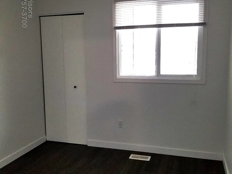 1396 Knottwood Road East NW #201 — Photo 6