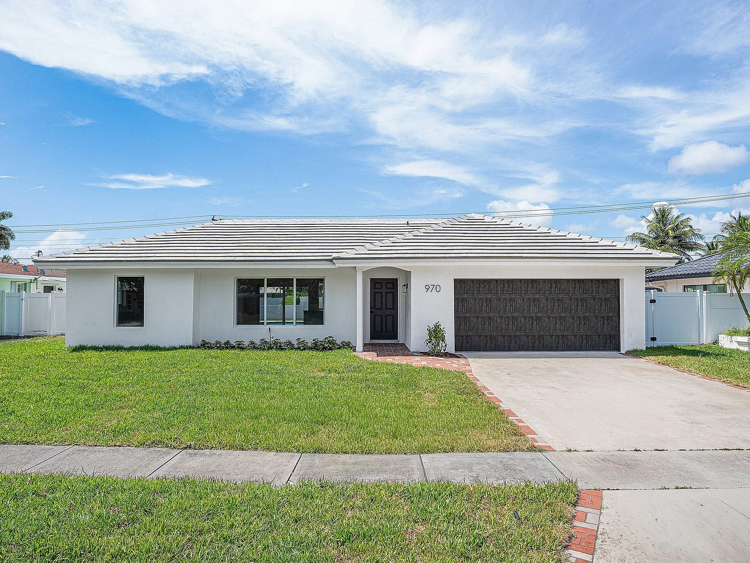 4 bed, 2.0 bath, 1516 sqft, $6,450 — Photo 2