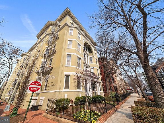 2nd image of 1423 R St NW APT 105
