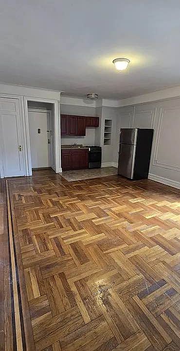 1st image of 240 Crown St APT 3S