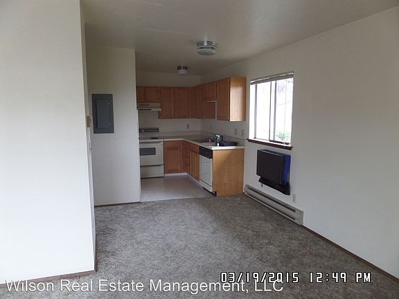 5th image of 2000 W Lincoln Ave APT 4