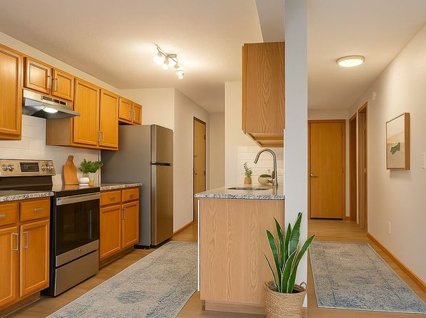 6495 Birch St #70-303
