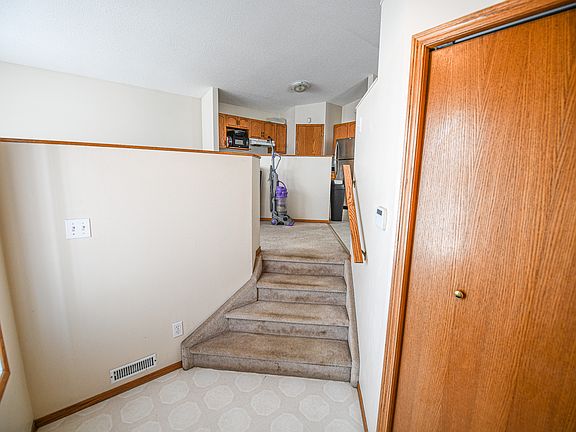 3rd image of 9706 126th Ave