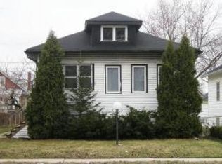 704 S 9th Ave, Maywood, IL