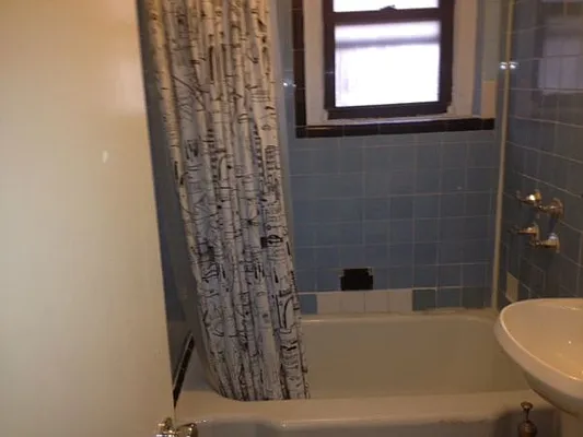 Rented by Moses Stoller, LREB | media 9