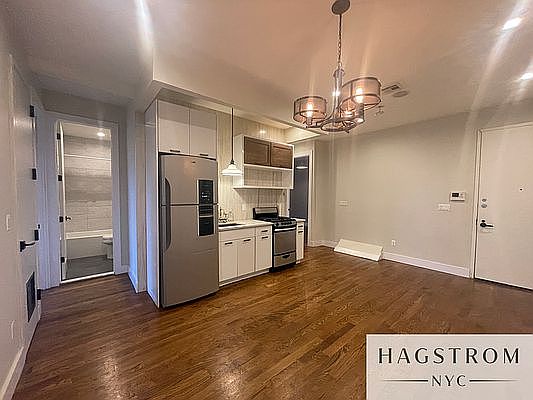 1st image of 293 Stockholm St APT 3R