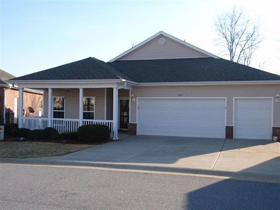 2nd image of 342 Spyglass Hill Dr