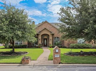 806 Royal Adelade Dr, College Station, TX 77845