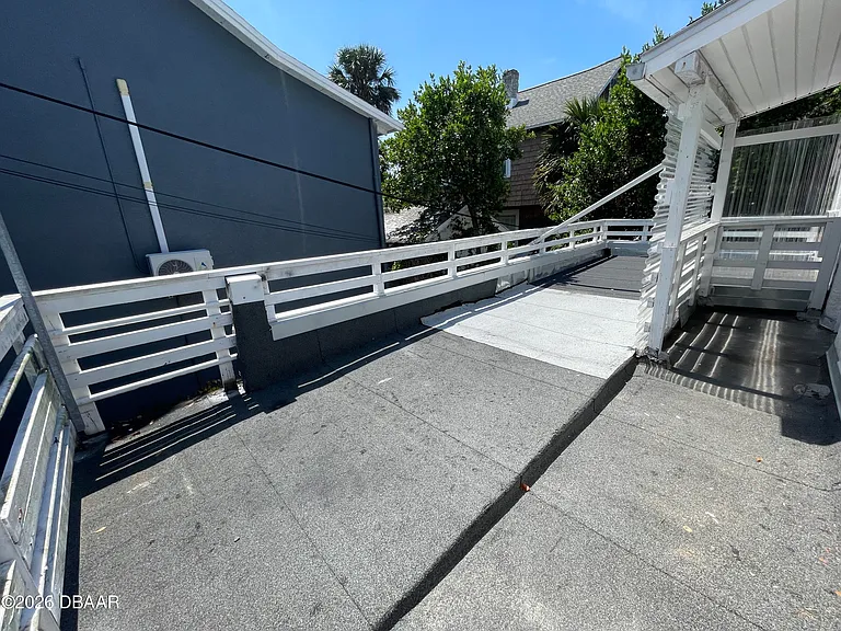 411 N Oleander Ave #5 — Photo 23