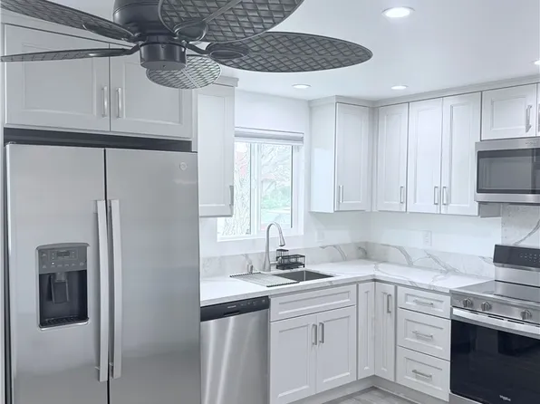 20637 Schoenborn St, Winnetka, CA 91306