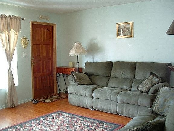 5th image of 1200 NE 42nd Ct
