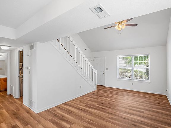 4th image of 3515-3517 Prescott Dr